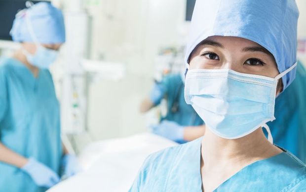 Union defends nurses' face mask refusal | Radio New Zealand News