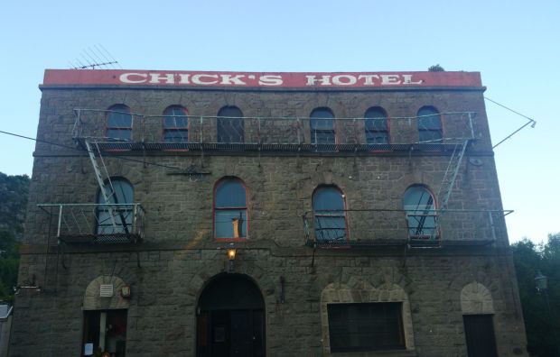 Chicks Hotel