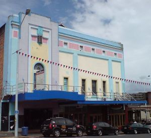 Former Victoria Theatre Devonport Auckland wiki PD cropped