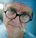 Surgeon Henry Marsh photo by Simon Clark