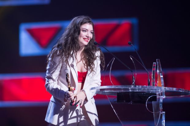 Lorde wins Tui VNZMA courtesy Topic Pictures