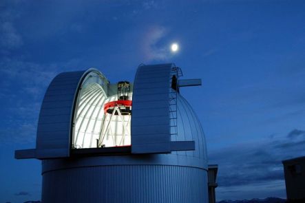 The MOA telescope at the Mt John Observatory