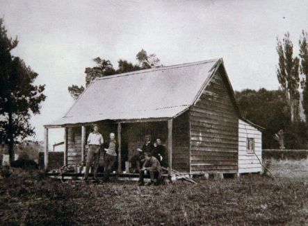 Pumpkin Cottage Nugent Welch Carl Laugesen and prob James Shelley at Pumpkin Cottage Photographer unknown Collection St Patricks College Silverstream small