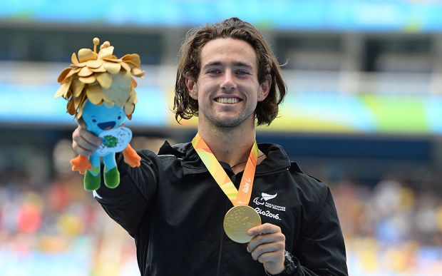Liam Malone wins 400m at Rio Paralympics.