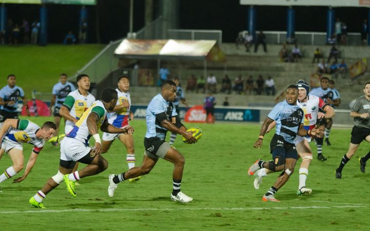 The Fijian Drua find some space.