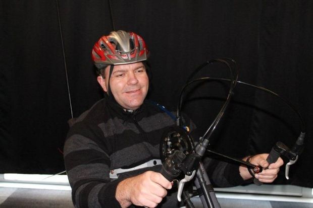Phil Thorn giving a cycling demo