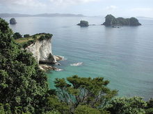 px Stingray Bay towards Motueka Island PD ex wiki commons by Pseudopanax