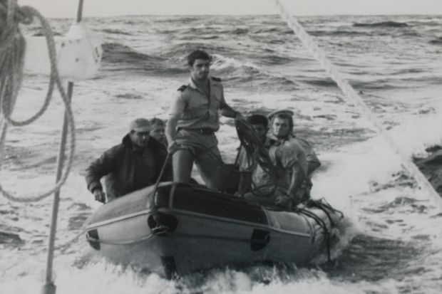 Seven French commandos on their way to intercept the Vega and IMG Some of the commandos on board the Vega