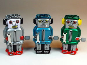 Wind up tin robot toys CC BY SA D J Shin